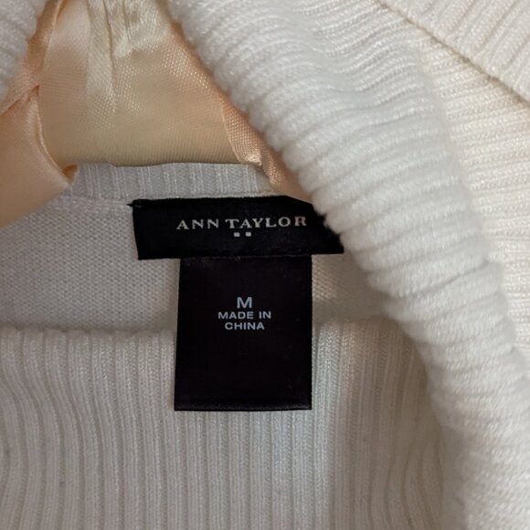 Colorblock Sweater - Picture 5 of 5